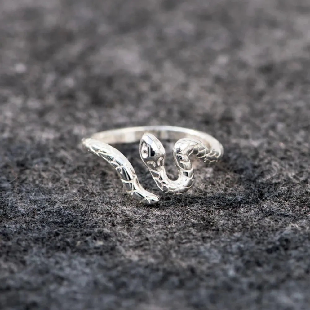 Ring „Nahara“ – Schlangenring aus 925er Sterling Silber