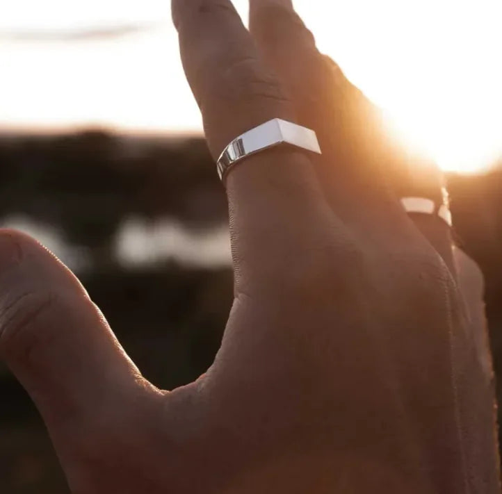 Ring „Caelan“ – Schlanker Herrenring aus poliertem Edelstahl