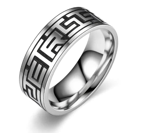 Ring „Auren“ – Retro Herrenring aus Titanstahl mit Mustergravur