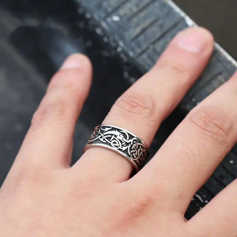 Ring „Varen“ – Vintage Herrenring aus Edelstahl im Statement-Design