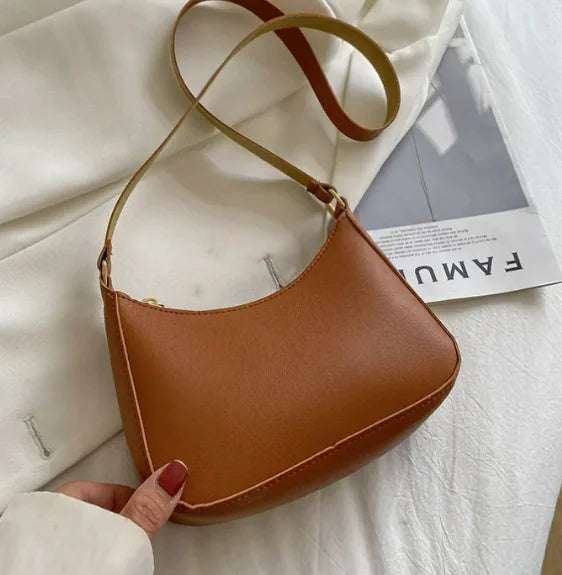 Messenger Bag „Berka“ – Damen Umhängetasche im modernen Minimalstil