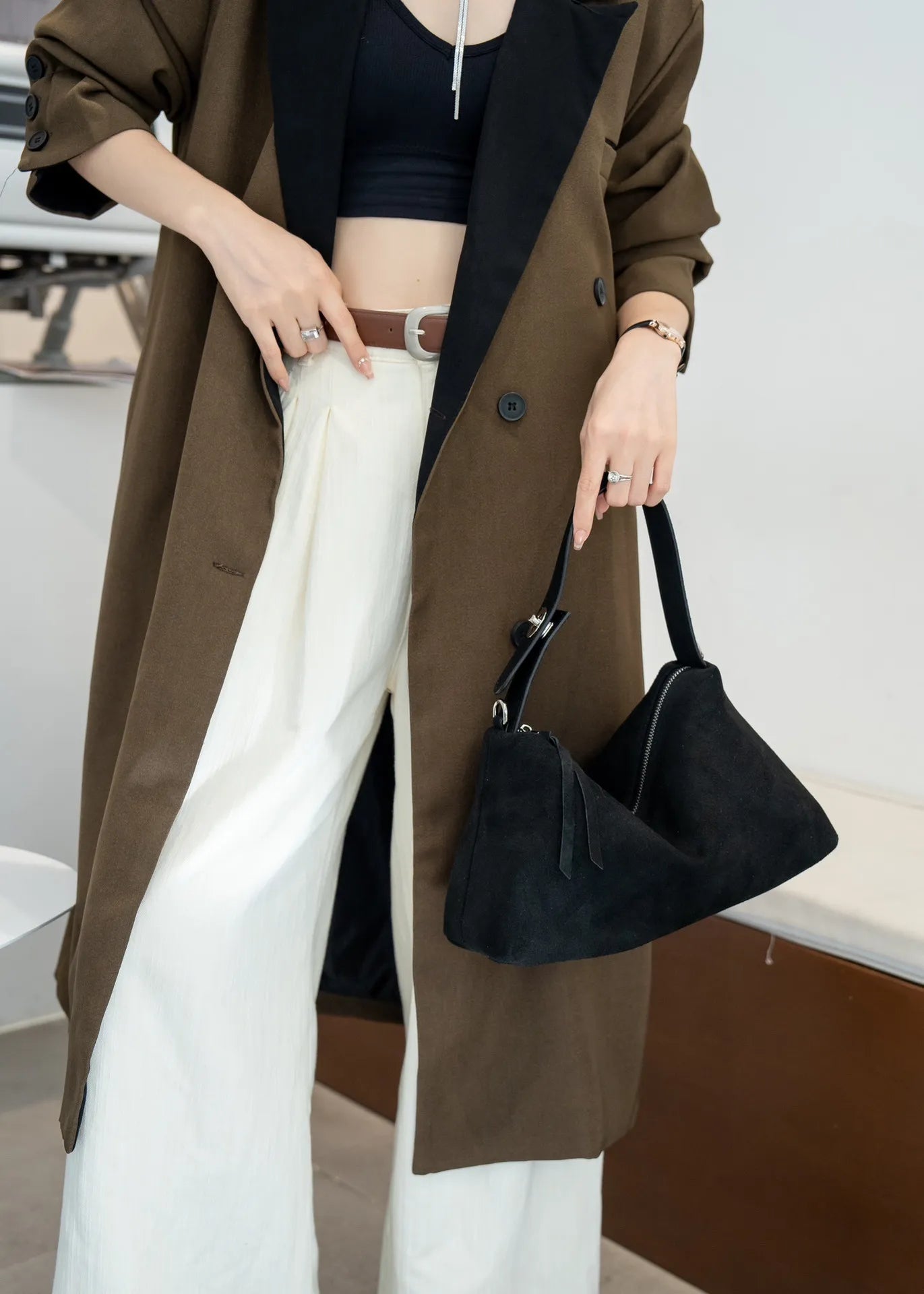 Crossbody Bag „Valea“ – Leder-Umhängetasche mit zeitloser Eleganz
